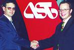 (l-r) Nico Marais, MD of AST, Vaal Triangle, with Steve Shannon, Divisional Manager of Honeywell Home & Building Controls